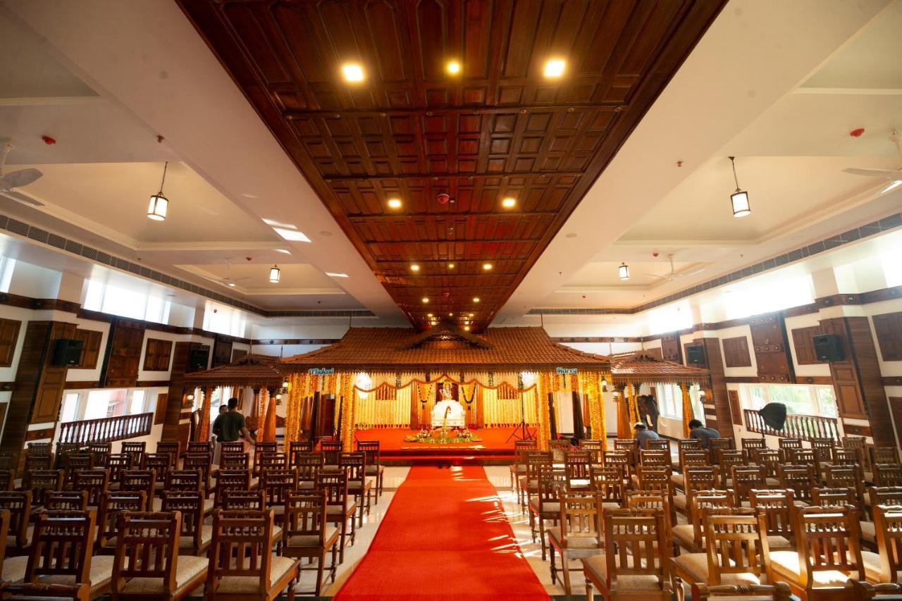 Hotel Guruvayur Darshan Eksteriør billede