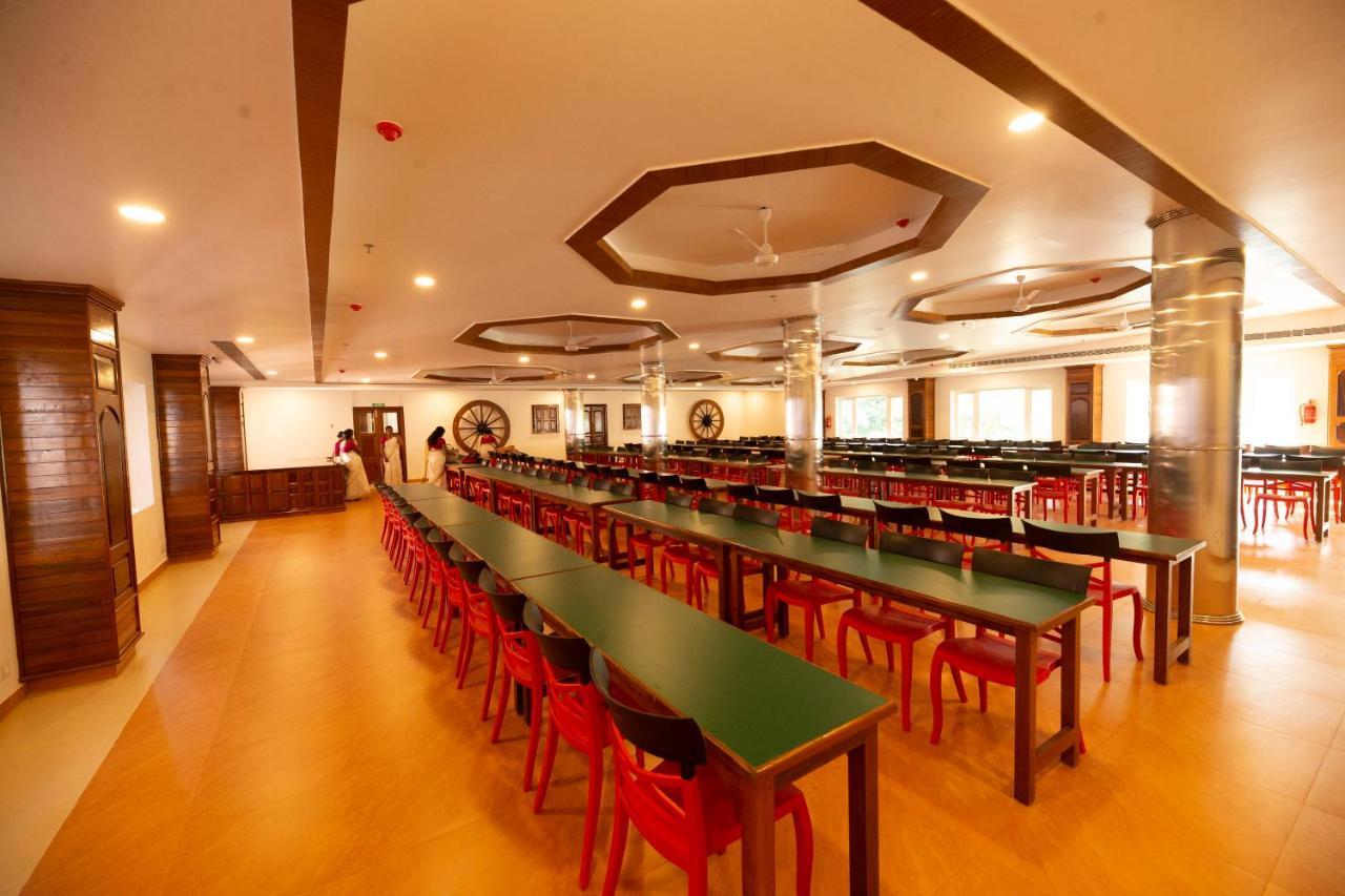 Hotel Guruvayur Darshan Eksteriør billede