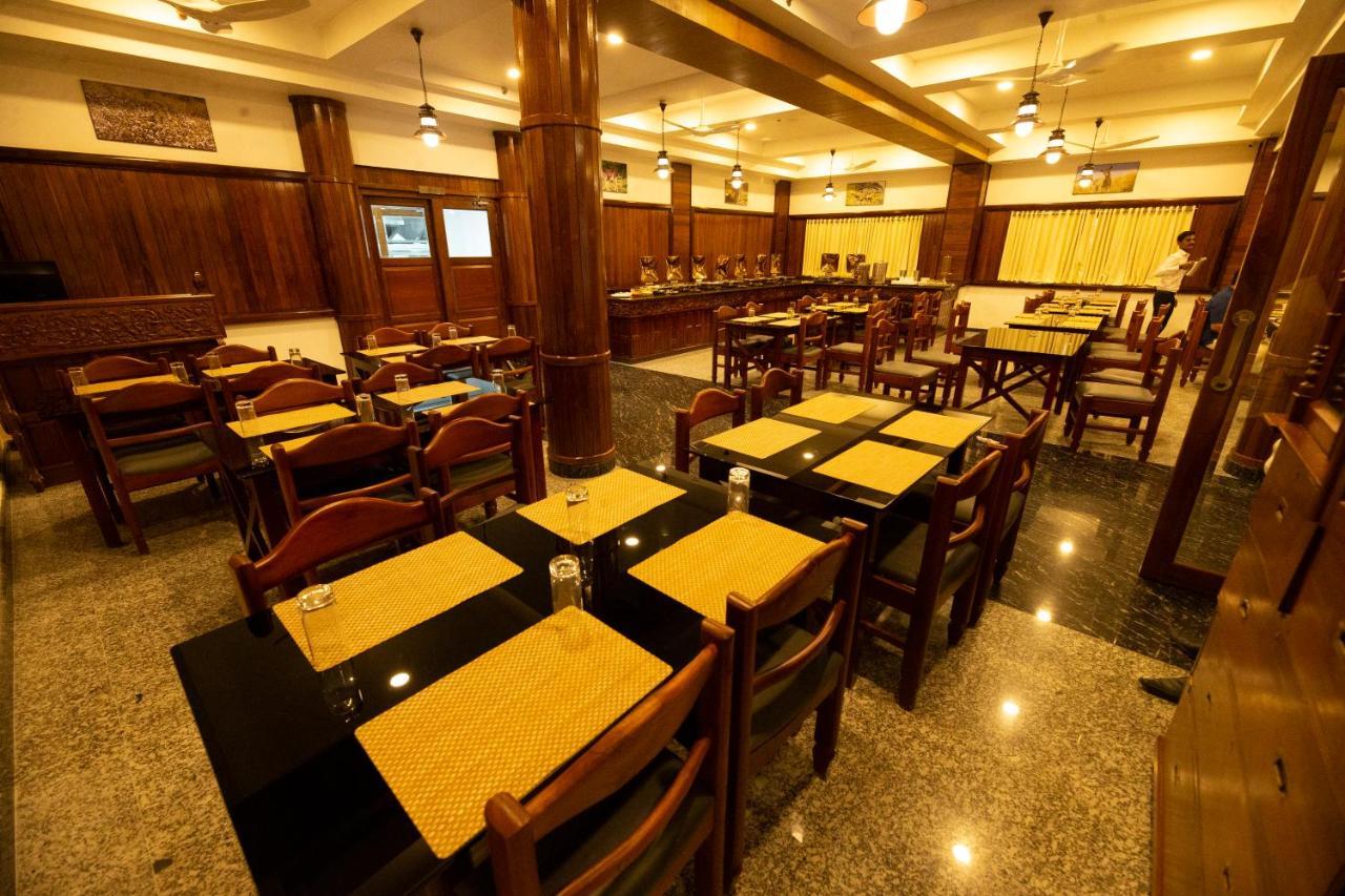 Hotel Guruvayur Darshan Eksteriør billede
