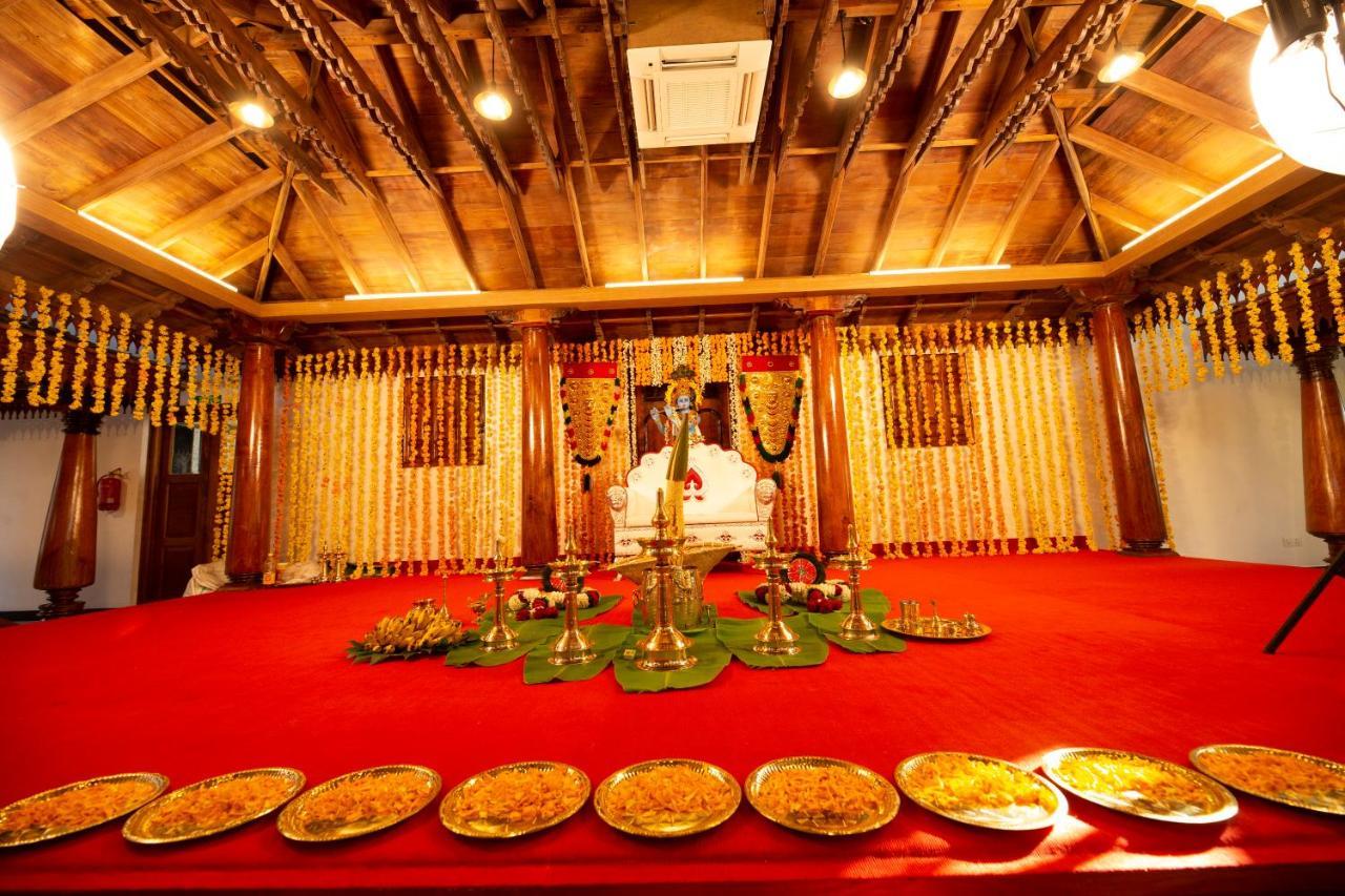 Hotel Guruvayur Darshan Eksteriør billede