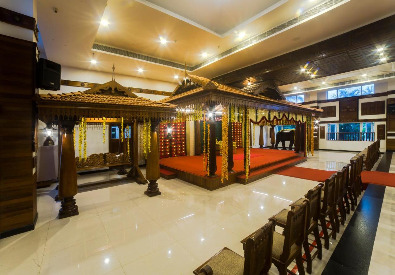 Hotel Guruvayur Darshan Eksteriør billede