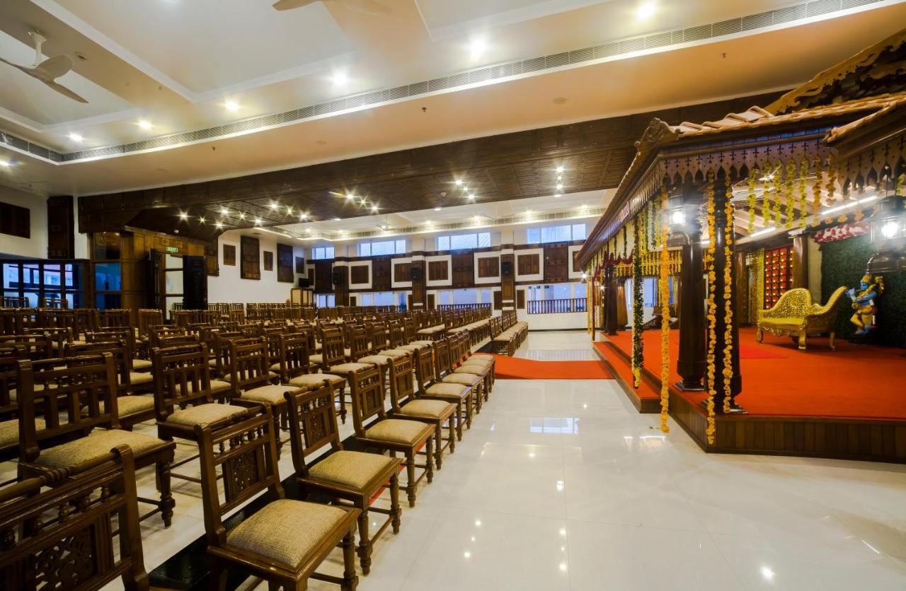 Hotel Guruvayur Darshan Eksteriør billede