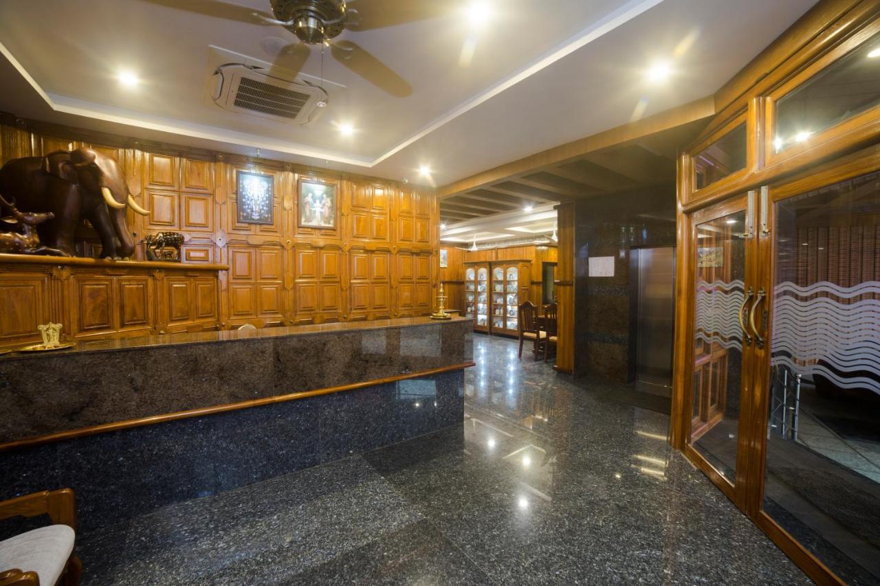 Hotel Guruvayur Darshan Eksteriør billede