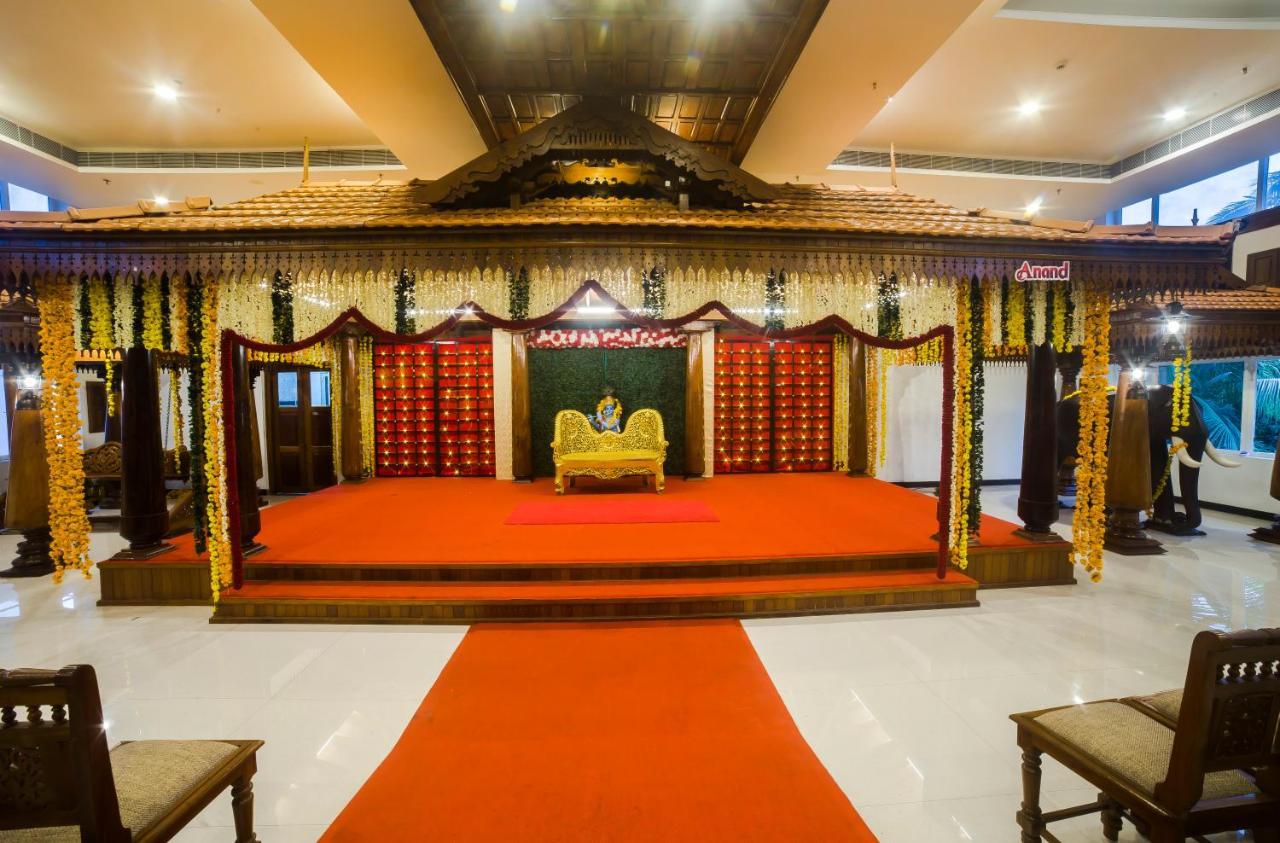 Hotel Guruvayur Darshan Eksteriør billede