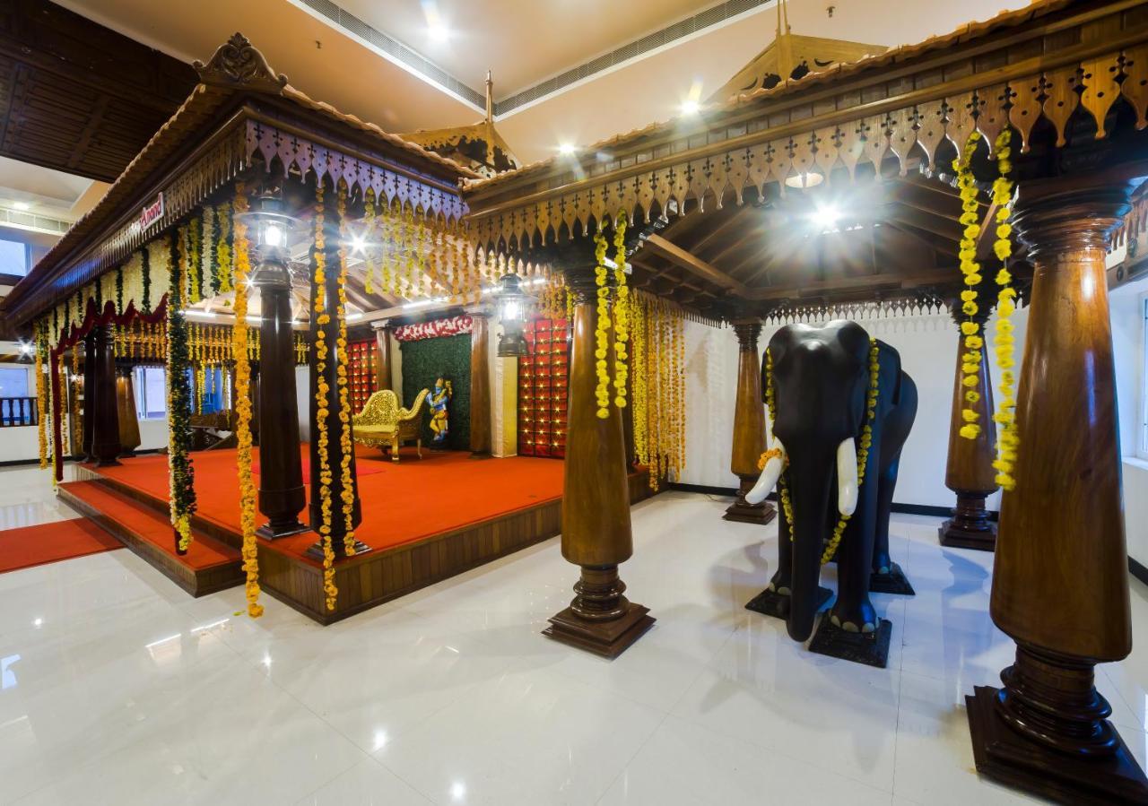 Hotel Guruvayur Darshan Eksteriør billede