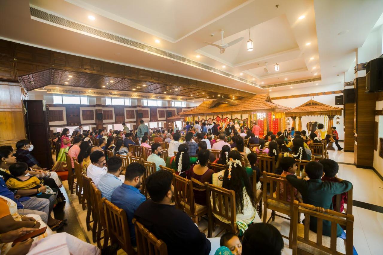 Hotel Guruvayur Darshan Eksteriør billede