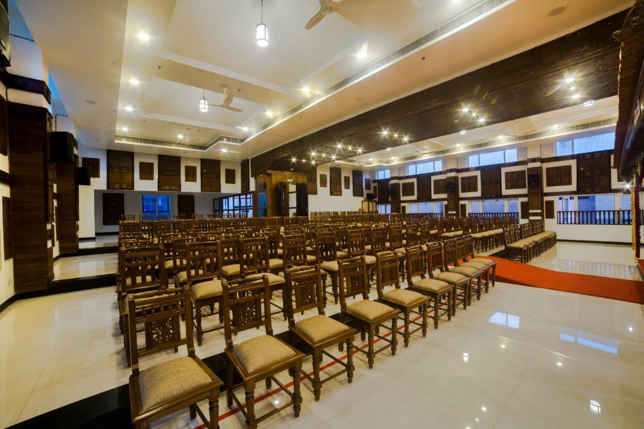 Hotel Guruvayur Darshan Eksteriør billede