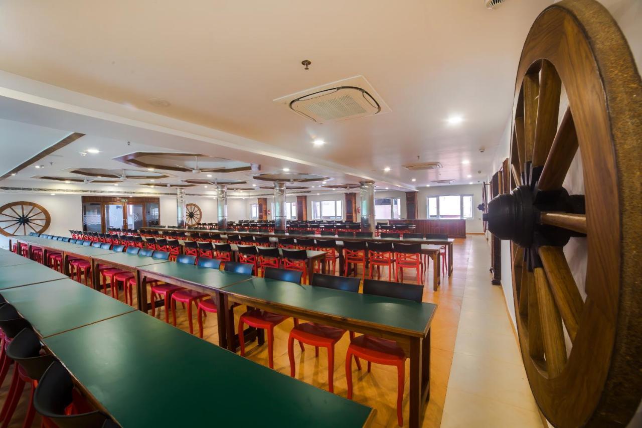 Hotel Guruvayur Darshan Eksteriør billede