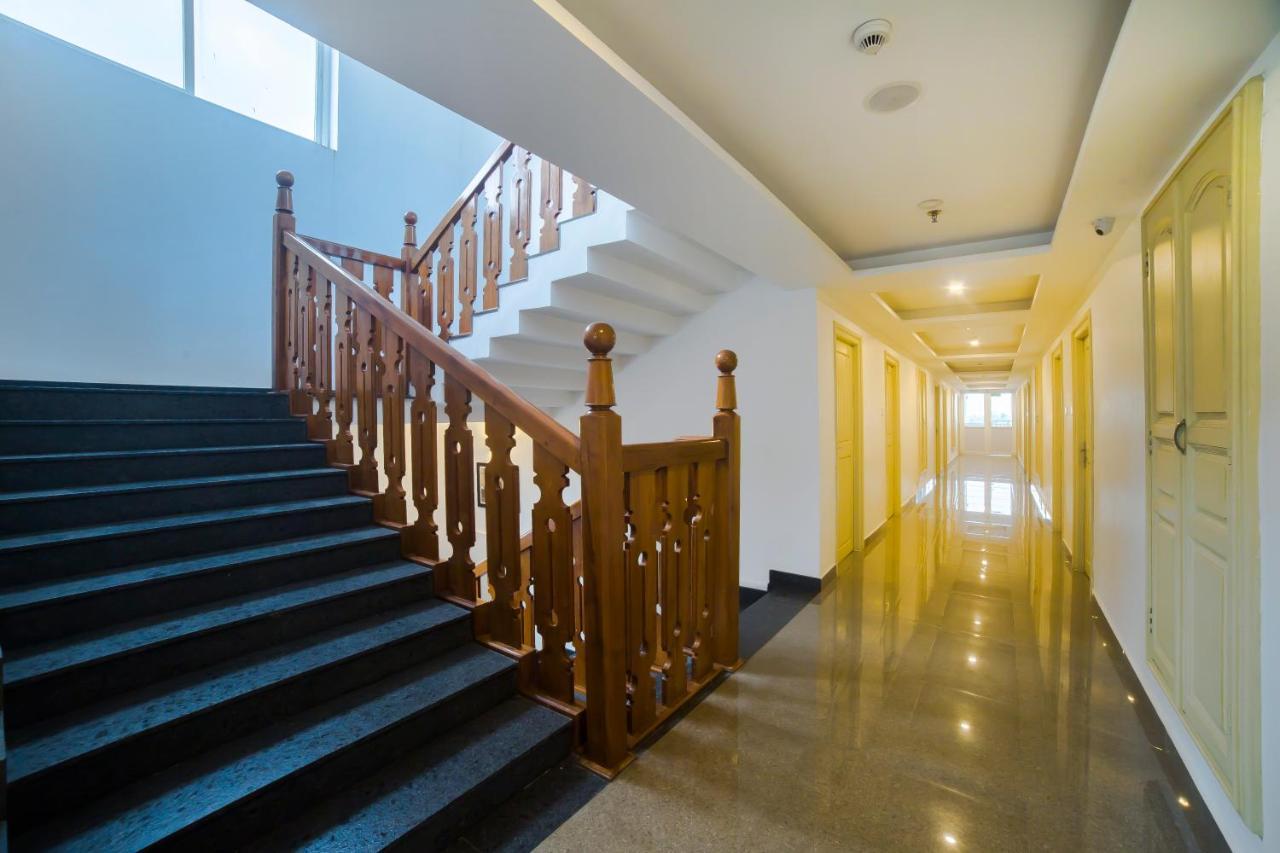 Hotel Guruvayur Darshan Eksteriør billede