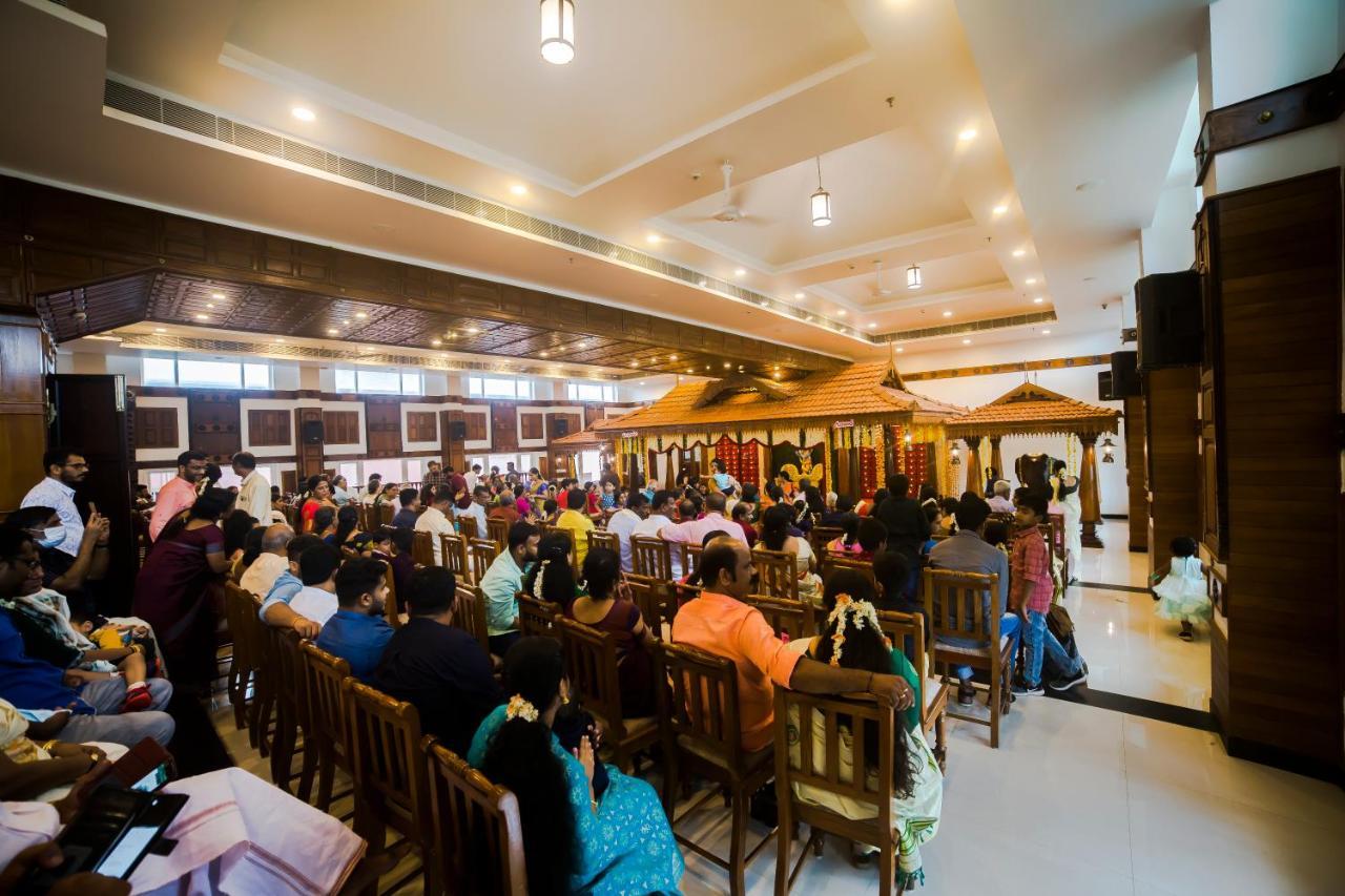 Hotel Guruvayur Darshan Eksteriør billede
