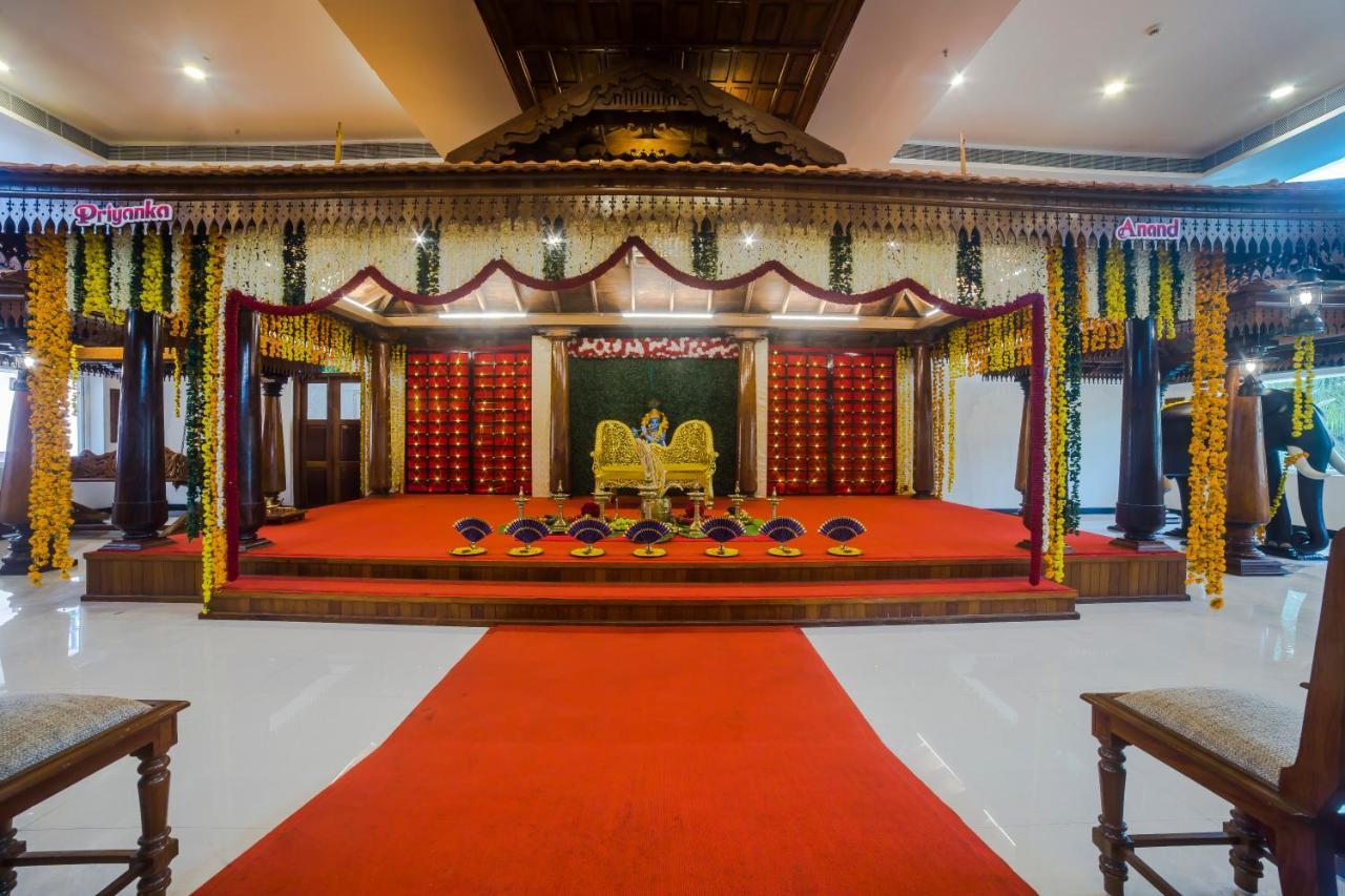 Hotel Guruvayur Darshan Eksteriør billede