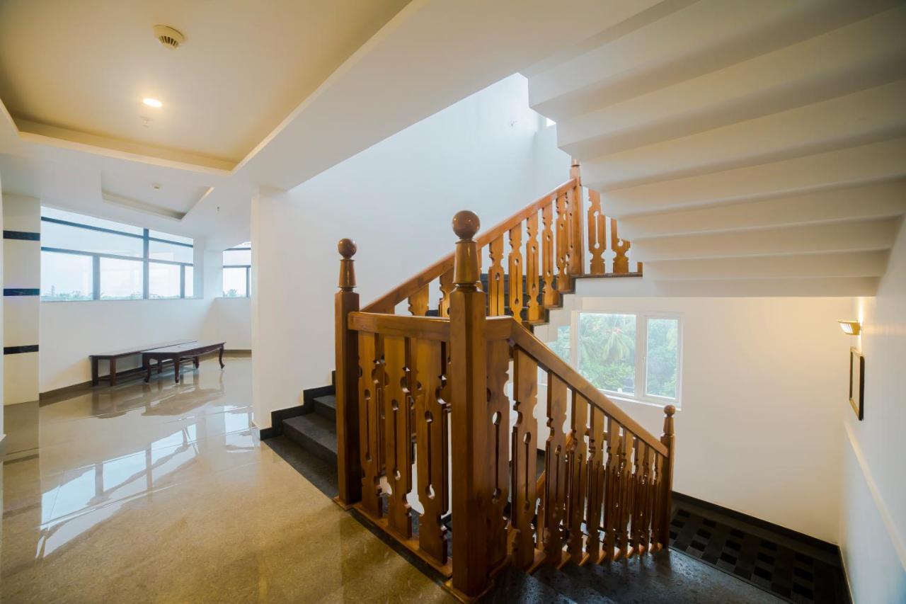 Hotel Guruvayur Darshan Eksteriør billede