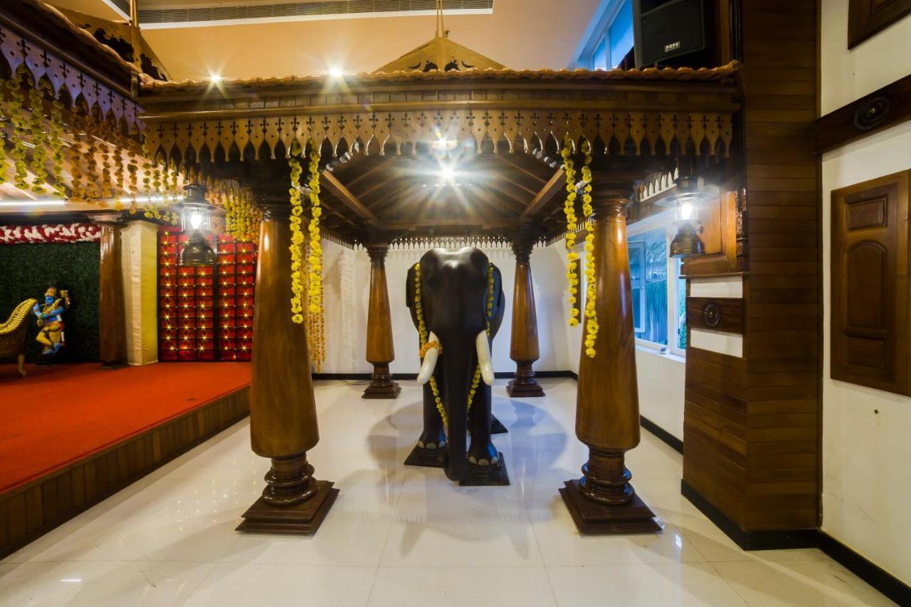 Hotel Guruvayur Darshan Eksteriør billede