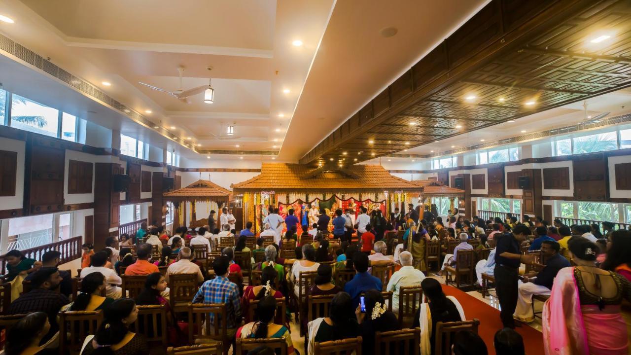 Hotel Guruvayur Darshan Eksteriør billede